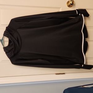 2/$30 Black GapFit hooded sweater Sz XL